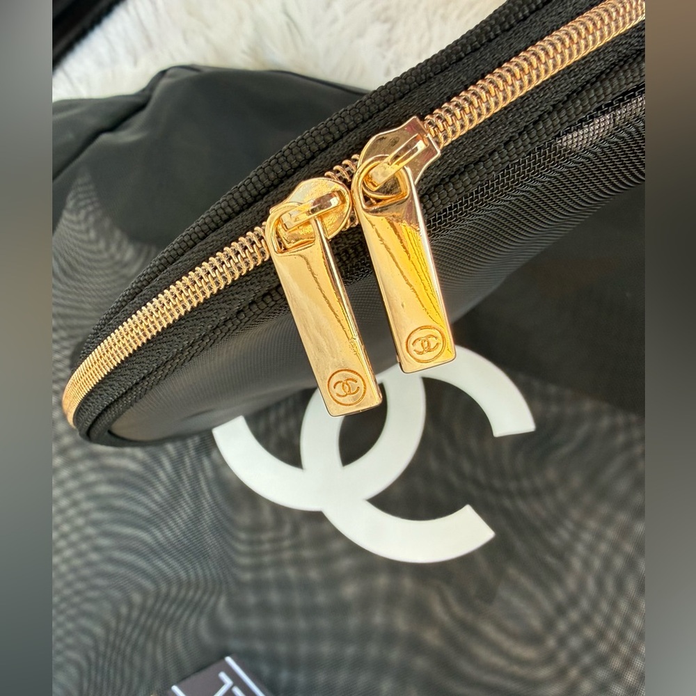 Chanel GWP Mesh Tote Bag with Makeup Pouch Set Black Beach Bag Large - Picture 8 of 8